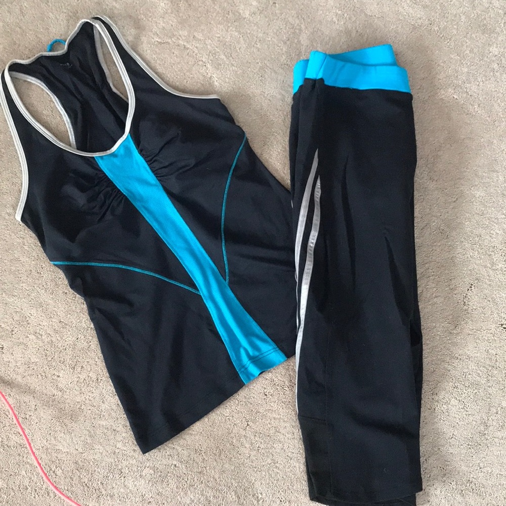 PH8 workout tank and capris